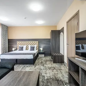 Hotel Plaza - Free Parking, Plowdiw